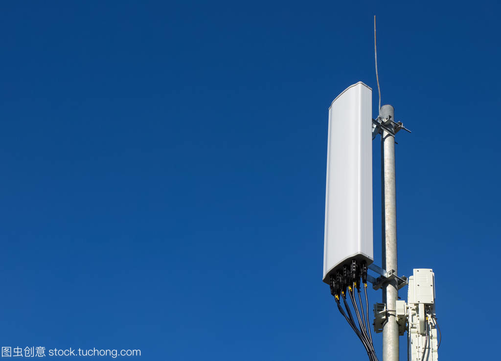 GSM/DCS面板天線 屋頂上的通信守護者